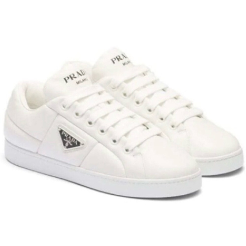 Prada white puffer, black triangle logo sneakers size 40 excellent condition.